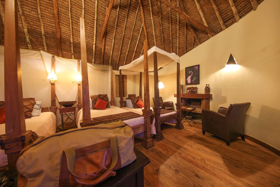 Triple Room | In-room safe, desk, bed sheets, wheelchair access