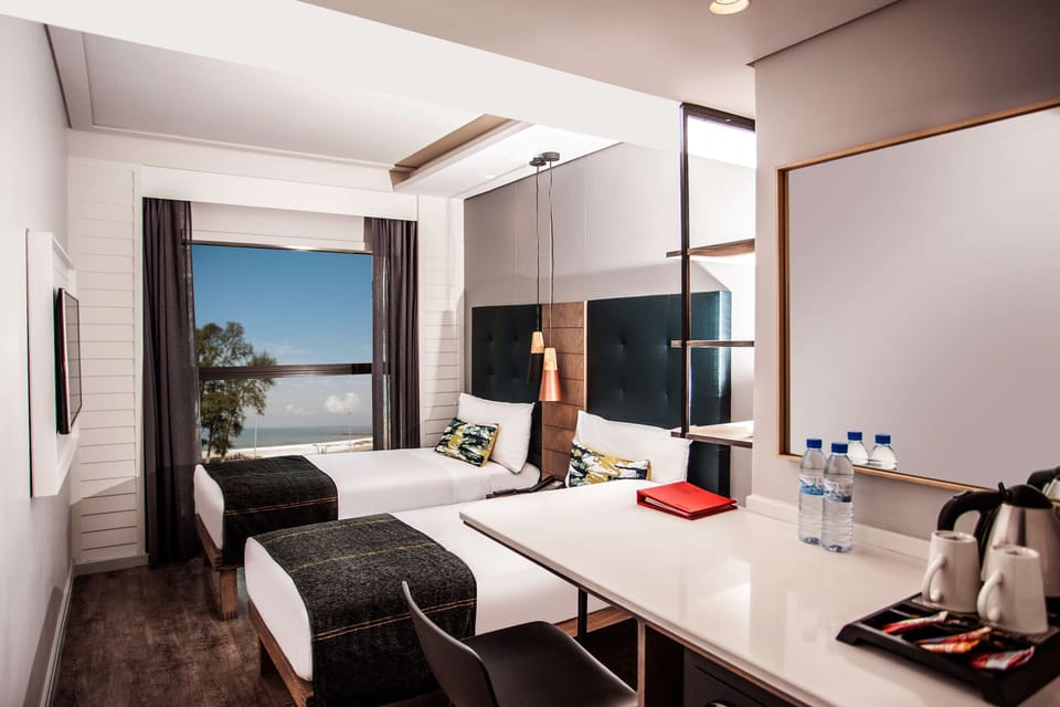 Superior Twin Room | In-room safe, desk, blackout drapes, soundproofing