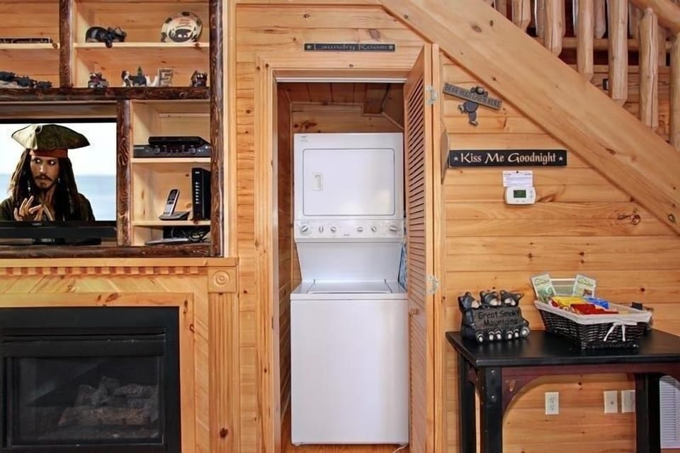Cabin, 1 Bedroom | Private kitchen