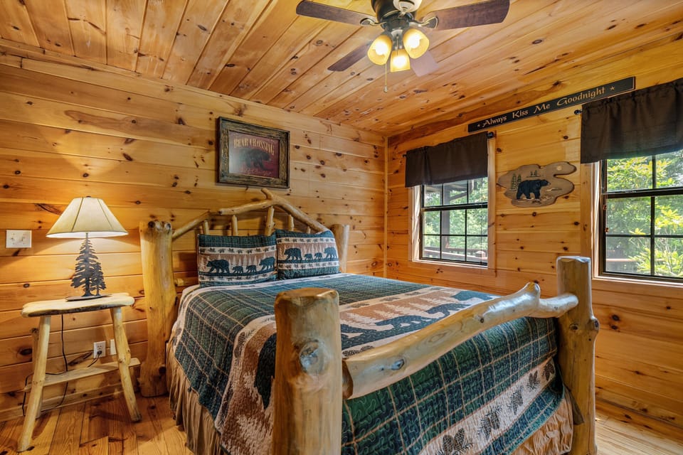 Cabin, 2 Bedrooms | 2 bedrooms, WiFi (free)