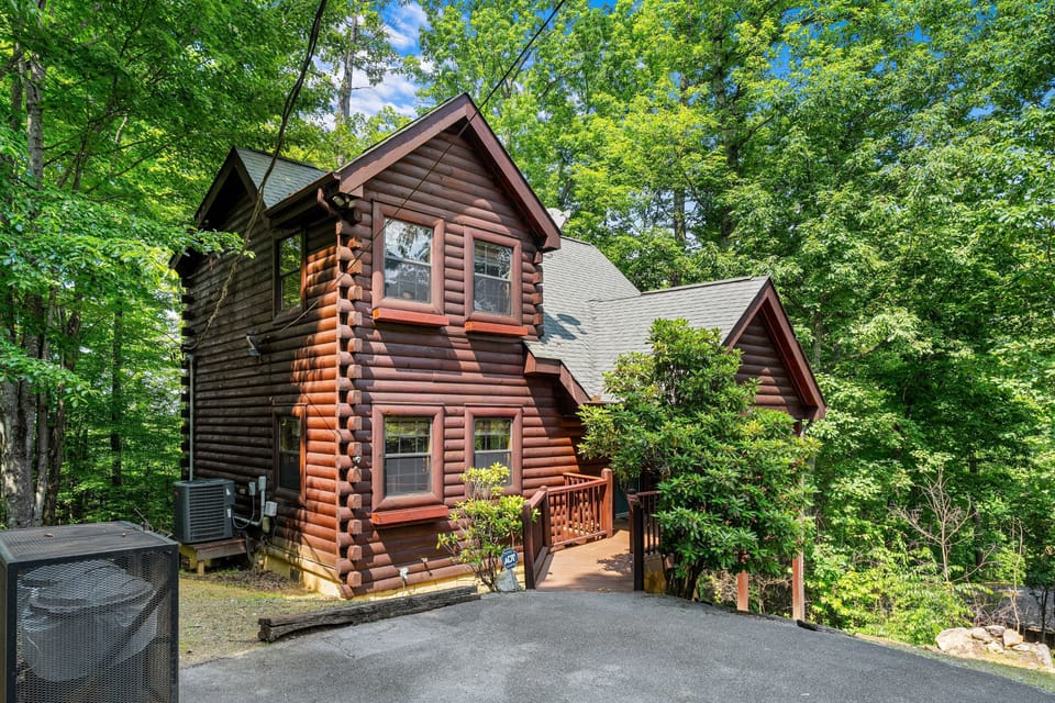 Cabin, 2 Bedrooms | Exterior