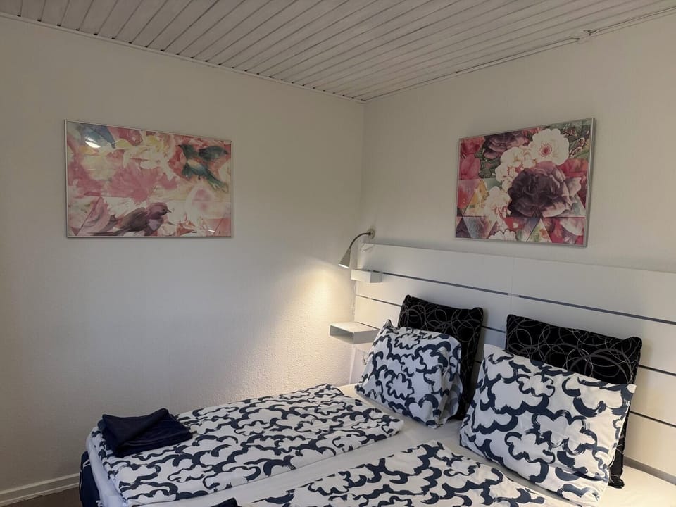 Standard Double Room, Private Bathroom | Hypo-allergenic bedding, individually decorated, individually furnished