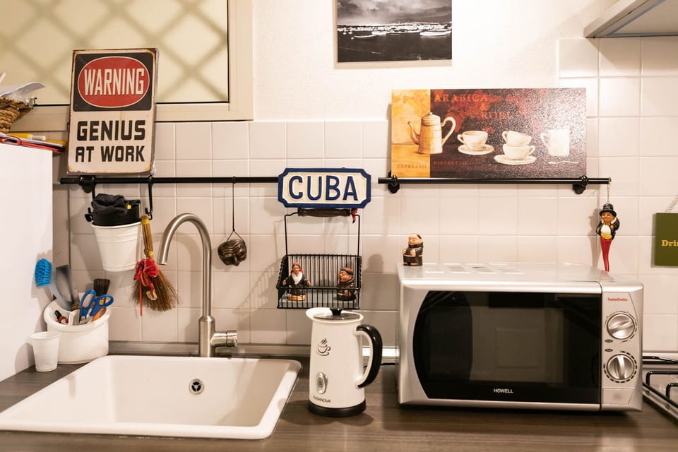 Double Room (Porta S. Gennaro) | Coffee service