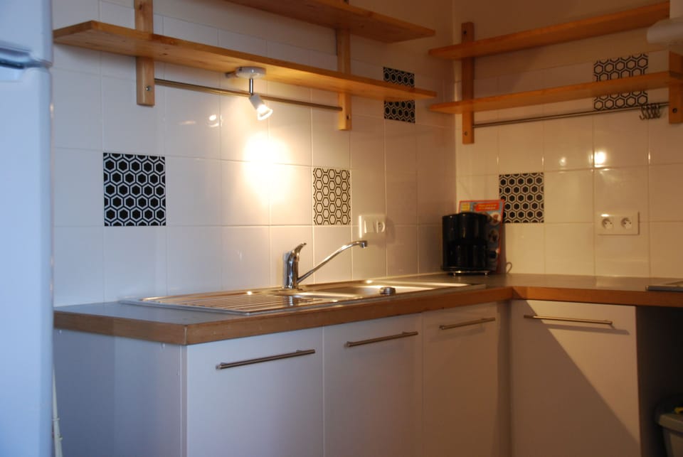 Studio | Individually decorated, individually furnished, cribs/infant beds