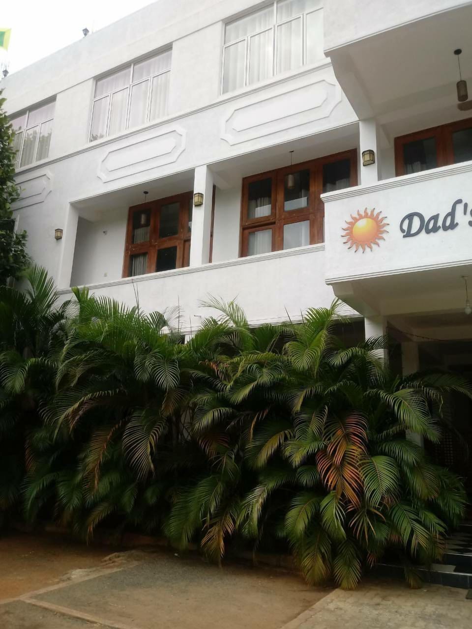 Dad's Holiday Home Bed and Breakfast in Central Province