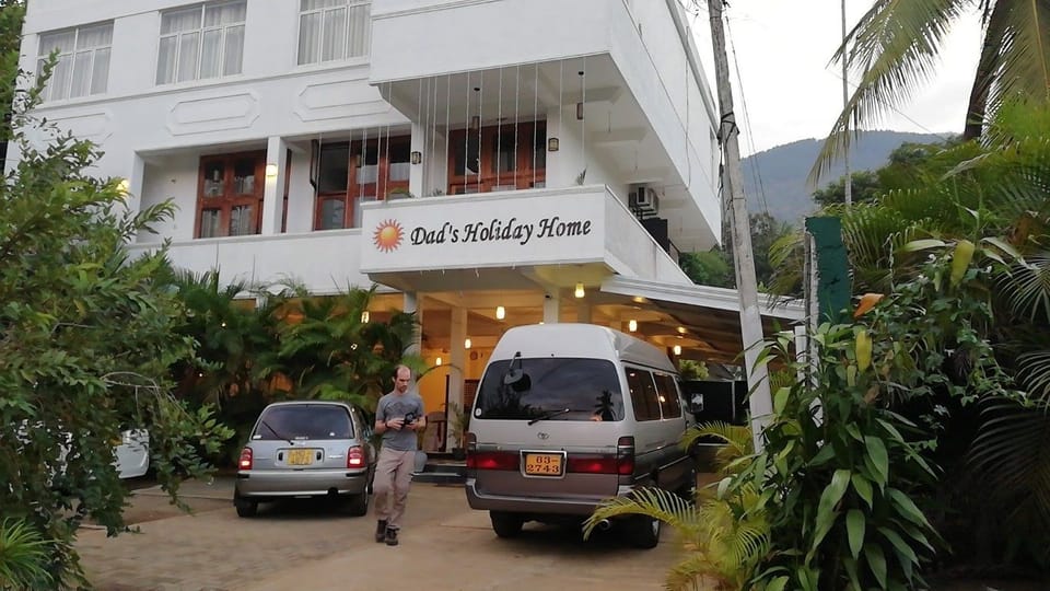 Dad's Holiday Home Bed and Breakfast in Central Province