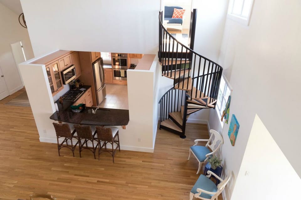 Spiral staircase to loft