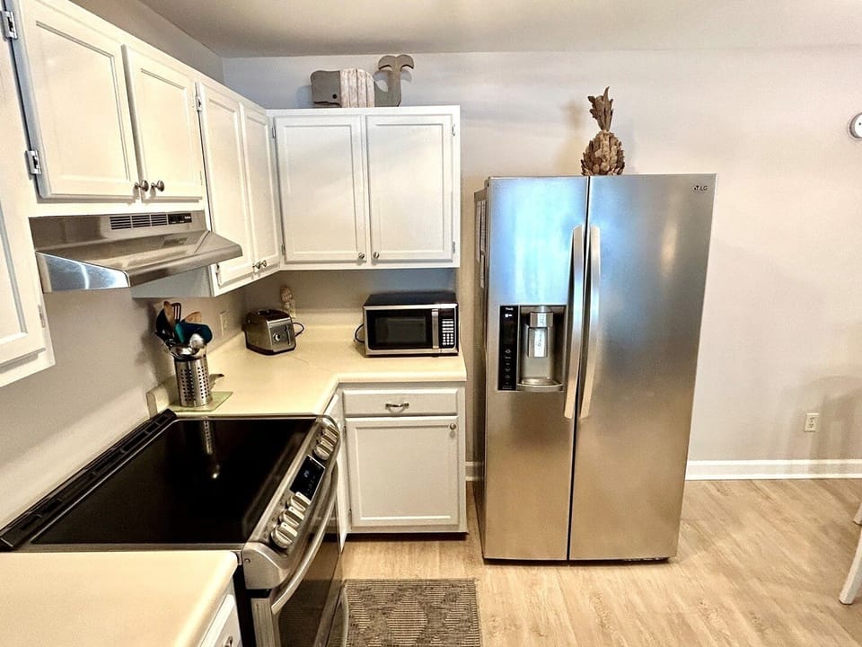 Refrigerator, Microwave, Oven, Indoors, Kitchen