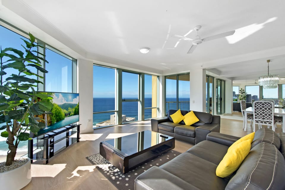 Surfers Paradise Holiday Apartment Ocean Front Prestige