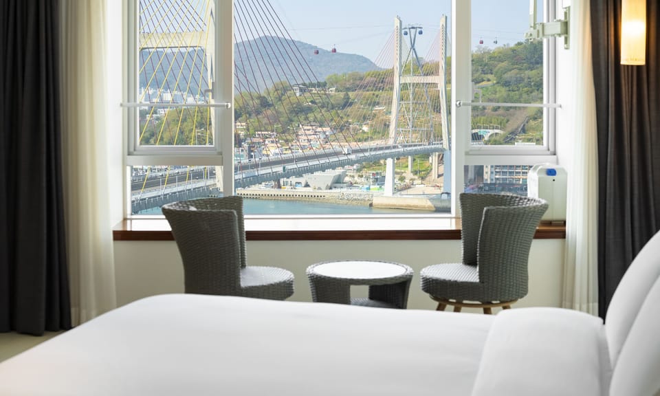 Bridge Twin Ocean (Free Swimming Pool Access / Lowest Price Purchase for Cruise & Art Land) | View from room