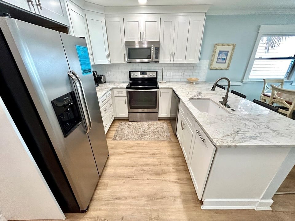 Floor, Indoors, Kitchen, Sink, Sink Faucet
