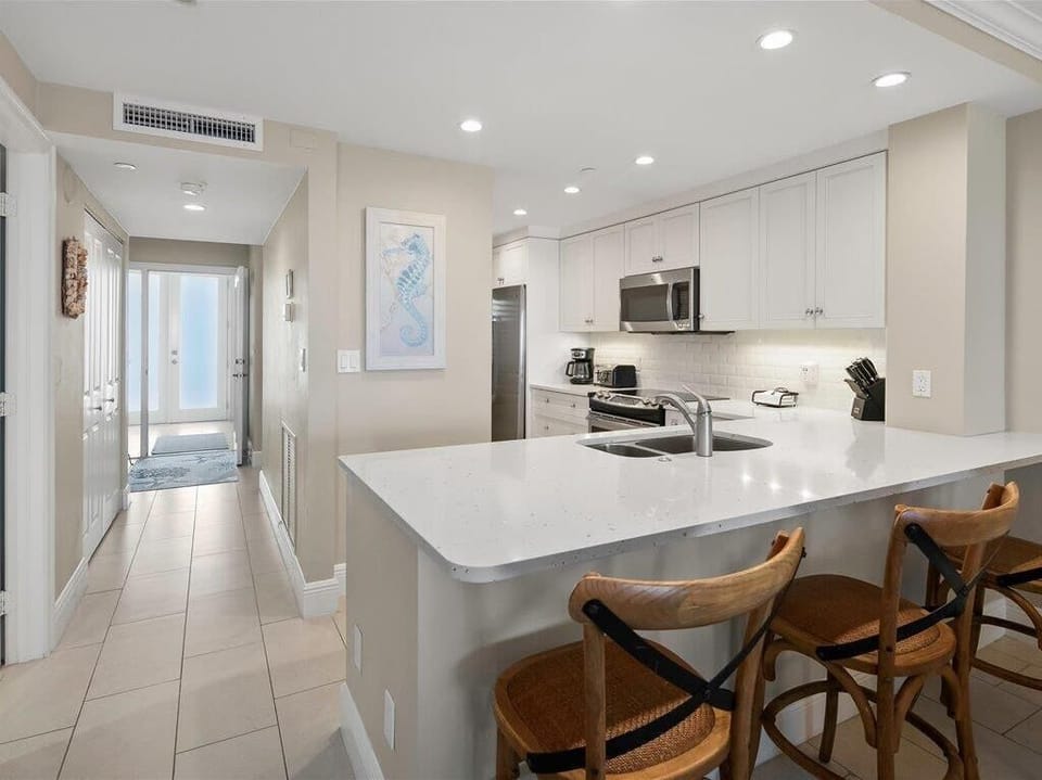 Kitchen and Entry way
