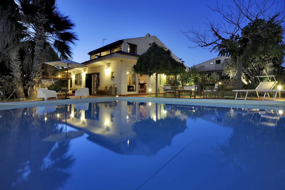 Swimming Pool, Property, Home, House, Estate, Real Estate, Lighting, Building, Resort, Sky