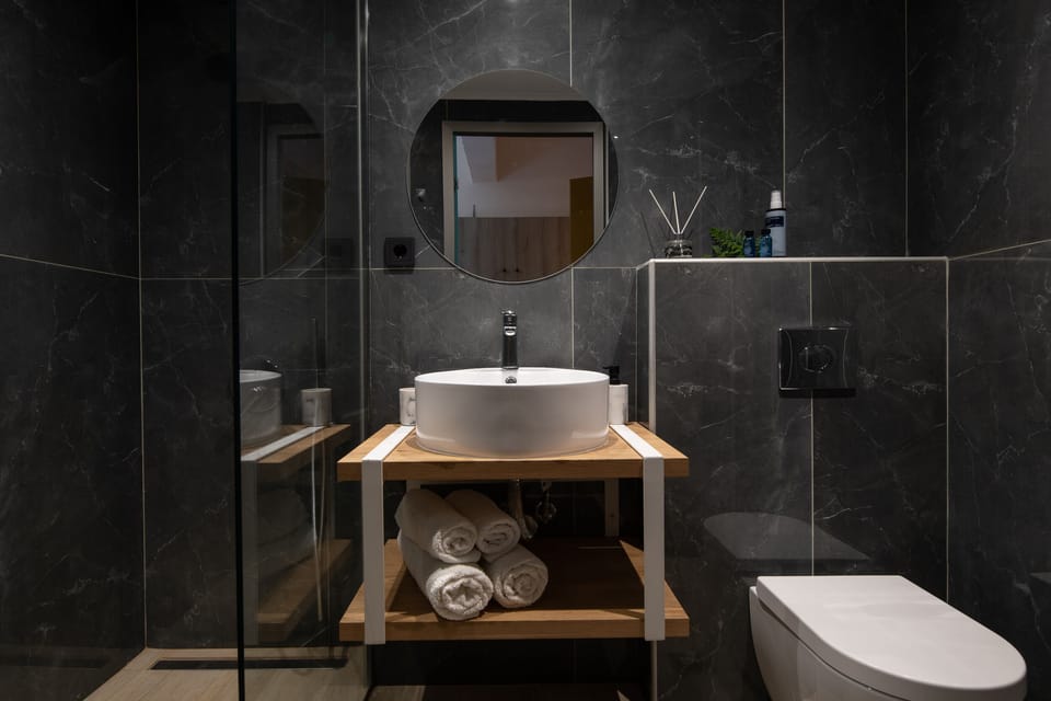 Shower, free toiletries, hair dryer, bathrobes