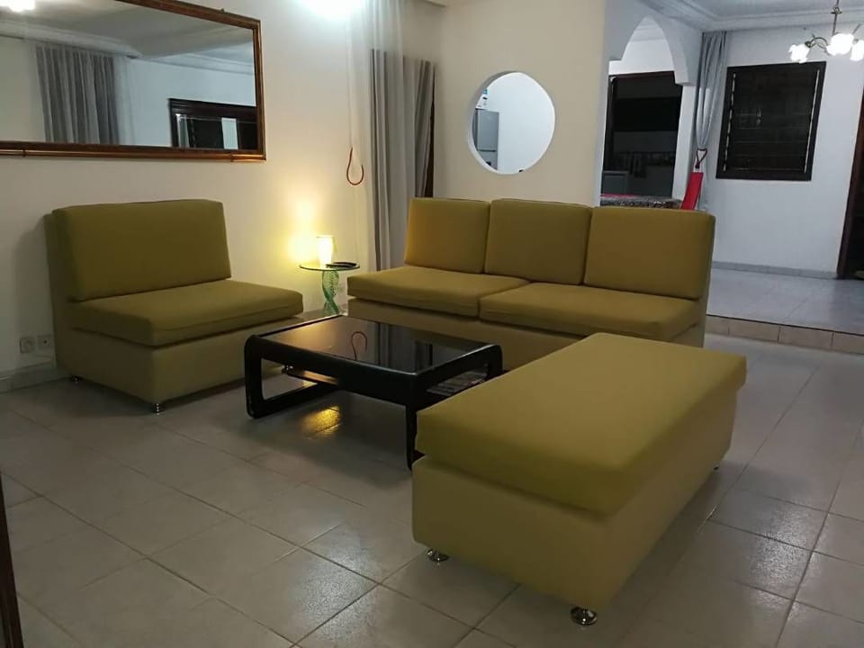 Apartment, 4 Bedrooms | Living area | Plasma TV