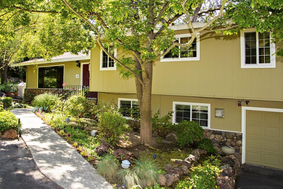 Front of house from driveway