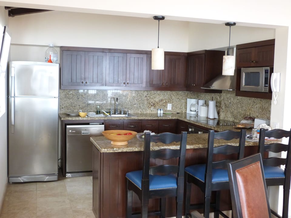 Granite Kitchen - bar stools