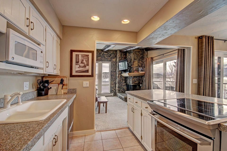 Open kitchen