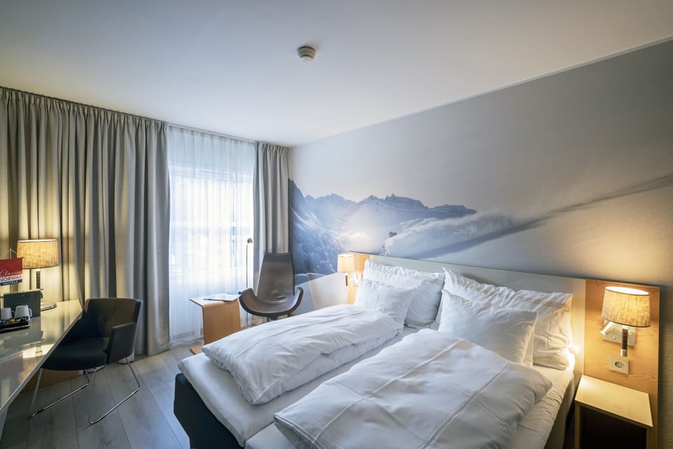 Twin Room | Down comforters, pillowtop beds, blackout drapes, soundproofing