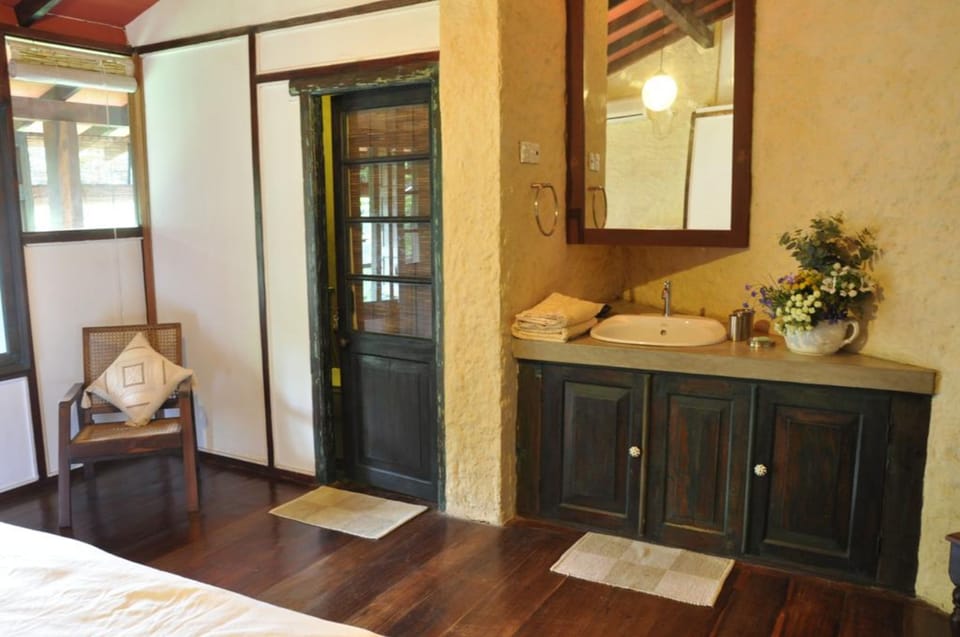 Superior Double Room | 1 bedroom, premium bedding, in-room safe, iron/ironing board