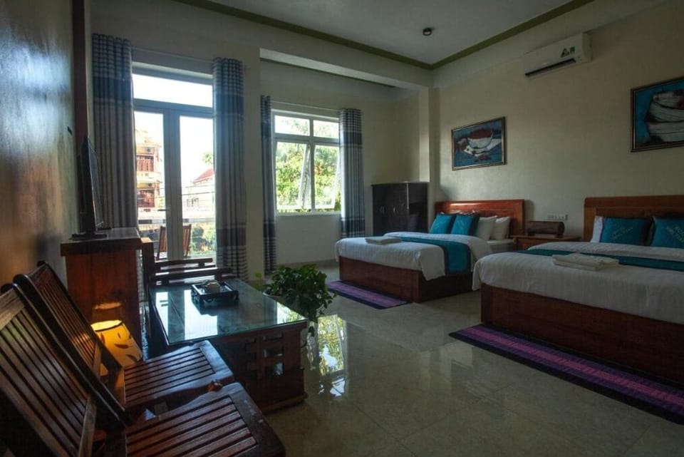 Family Room, Balcony | Soundproofing, free WiFi, bed sheets, wheelchair access