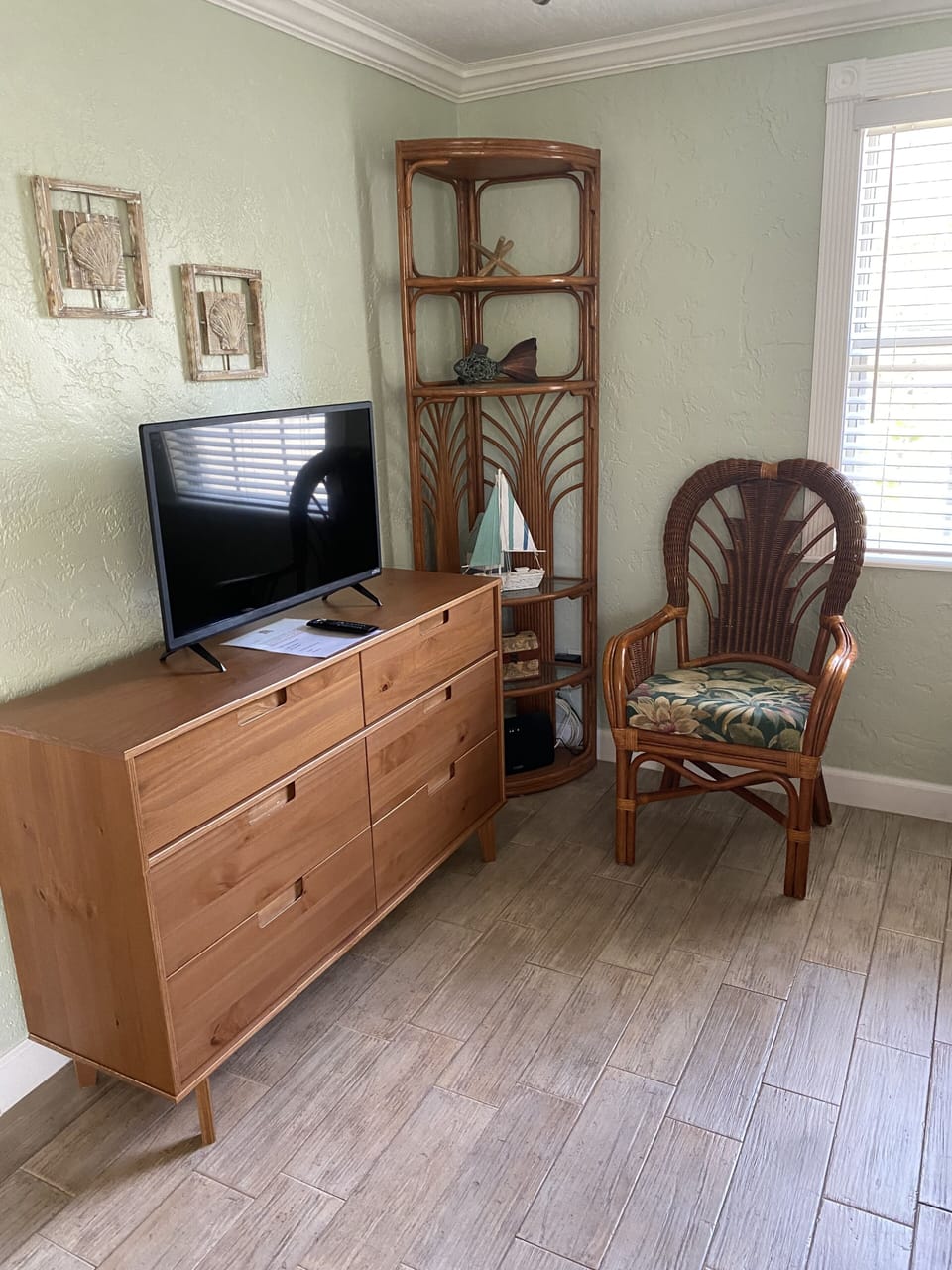 One Bedroom Cottage #1807 - No Pets Allowed | Living area | 32-inch Smart TV with digital channels, TV