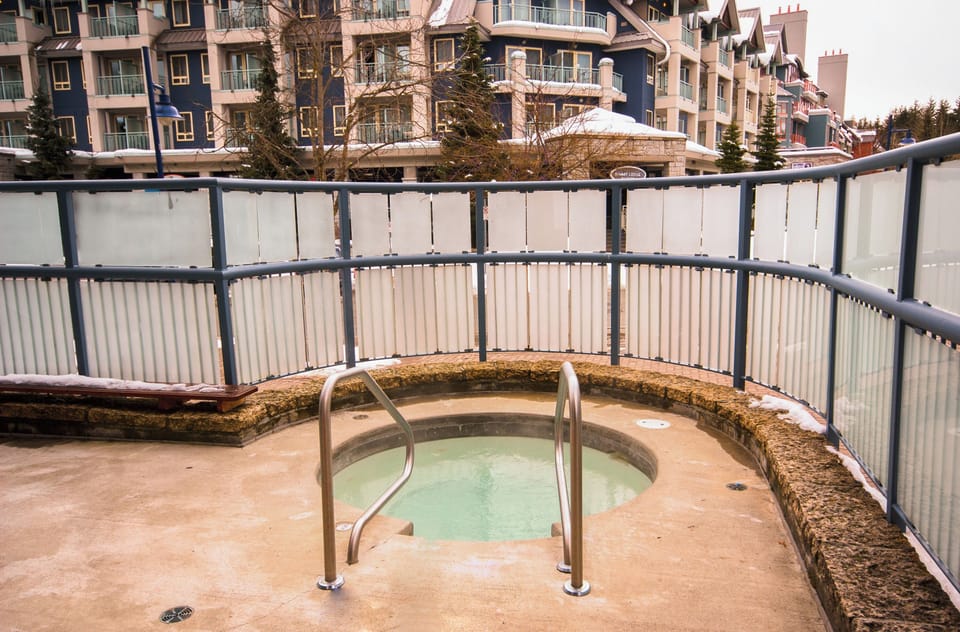 Outdoor common hot tub