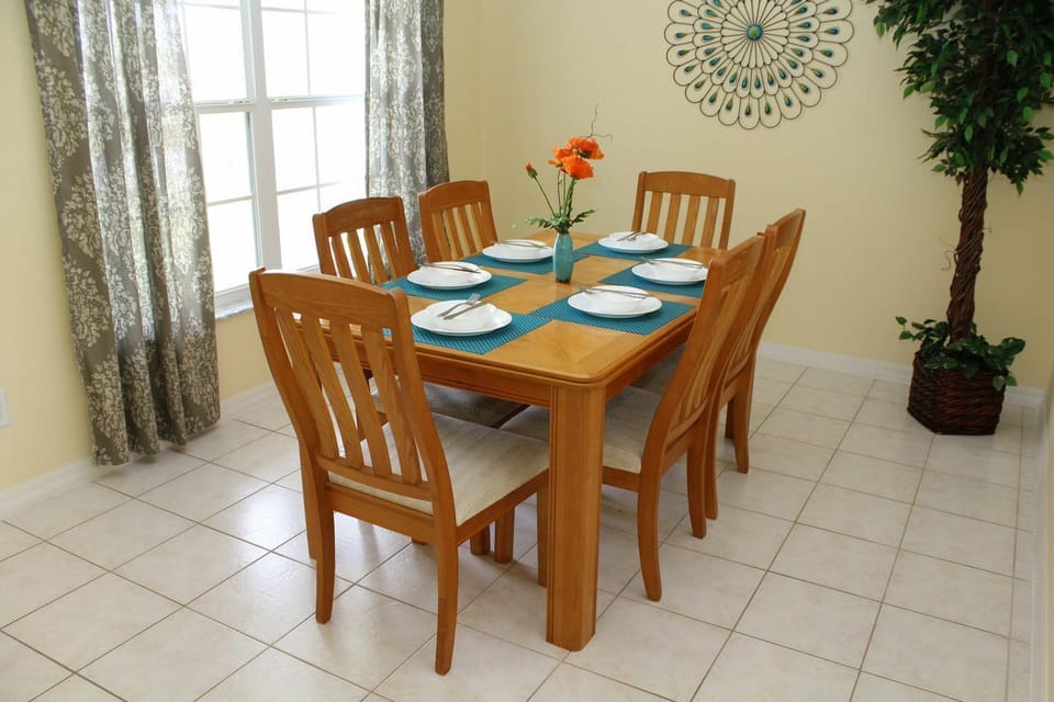Spacious and Bright Dining Room