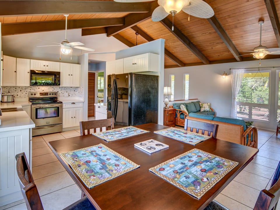 The wonderful vaulted ceilings and open setting allows the breeze to keep cool.