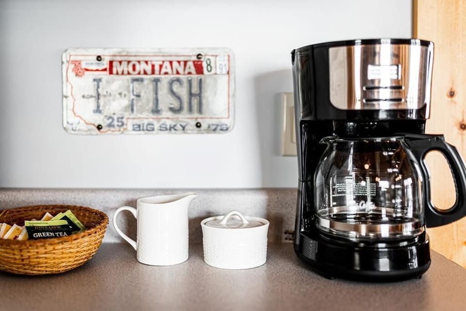 Full kitchen and drip coffee machine.