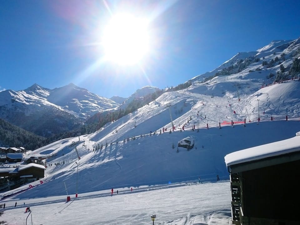 Snow and ski sports