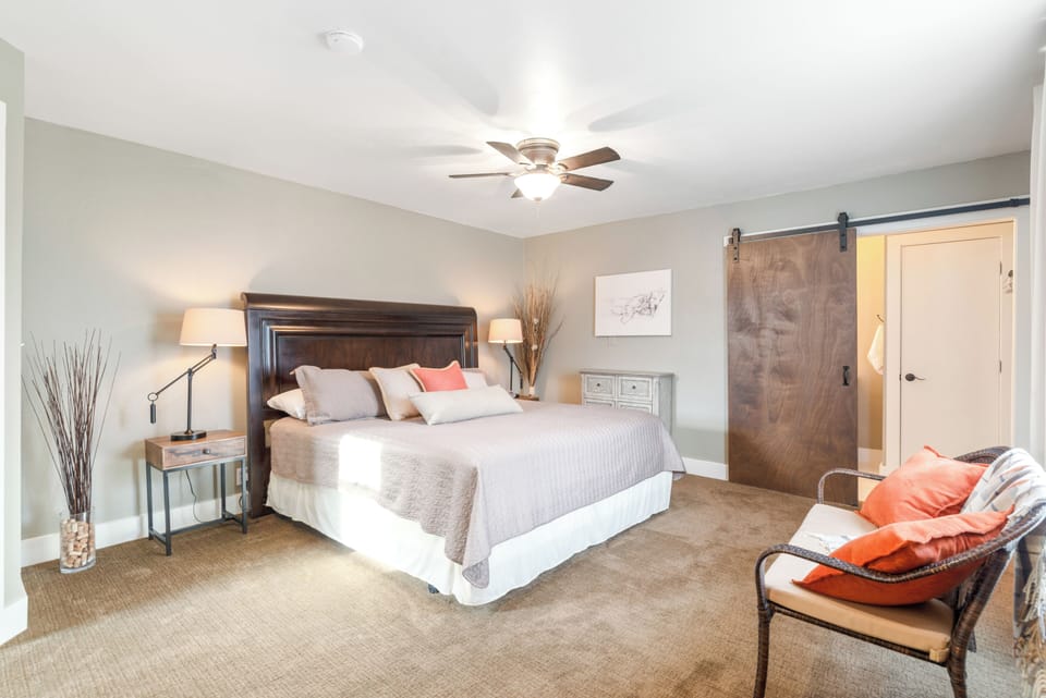 1st-Bedroom (Primary King) with Attached Full Bath | Upper Floor | Closet & Seating Area