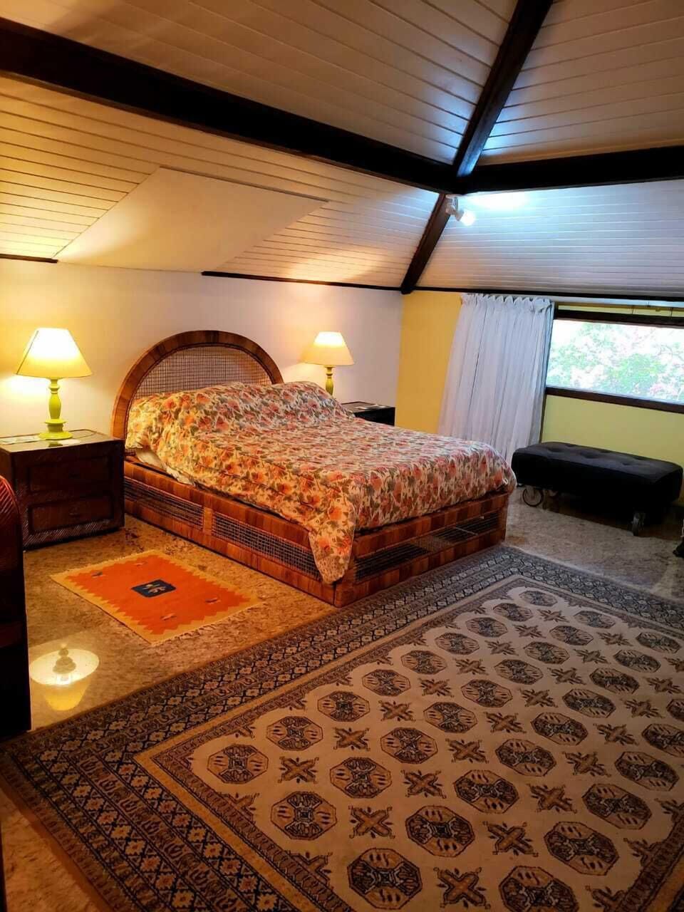 House, 3 Bedrooms, Balcony | 1 bedroom, minibar, individually decorated, desk