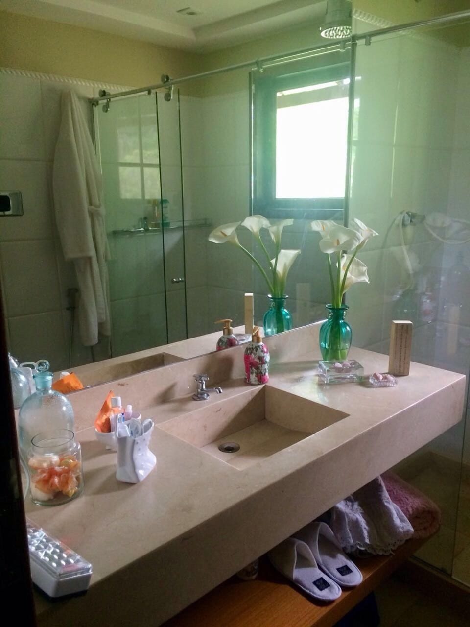 House, 3 Bedrooms, Balcony | Bathroom sink
