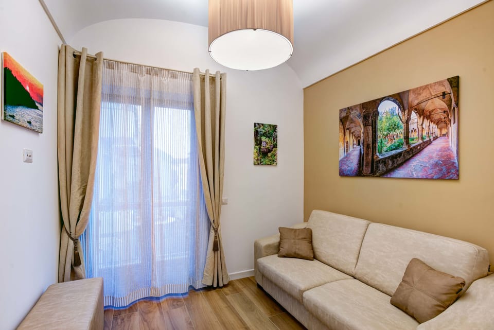Family Room, 2 Bedrooms, Kitchenette | Minibar, in-room safe, desk, free WiFi