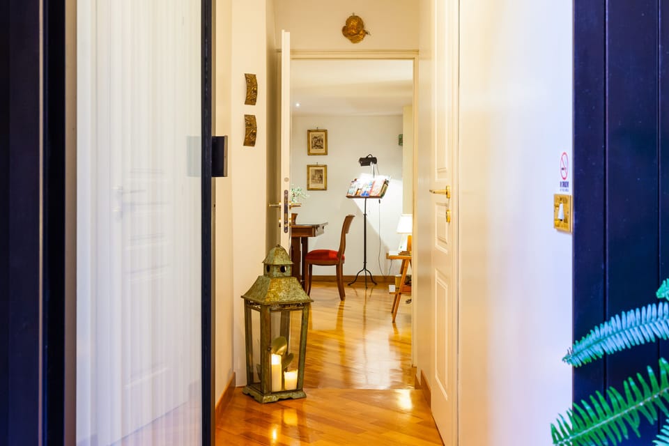 Near the entrance there is the door (to the right) to go to the second bedroom