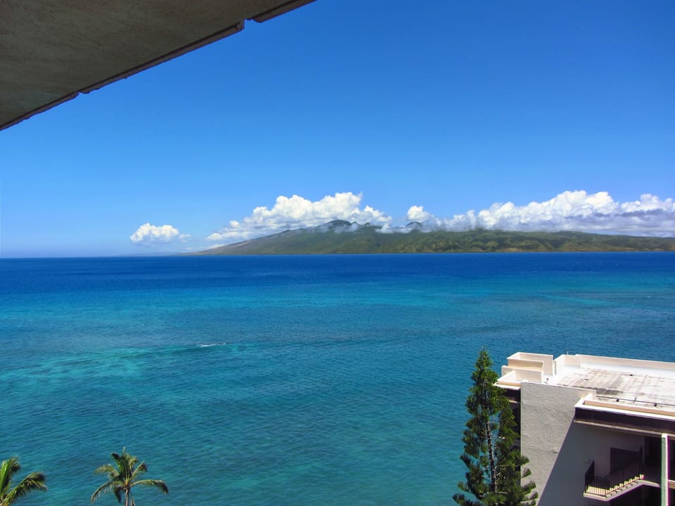 Views of the ocean and the island of Moloka'i from our lanai.