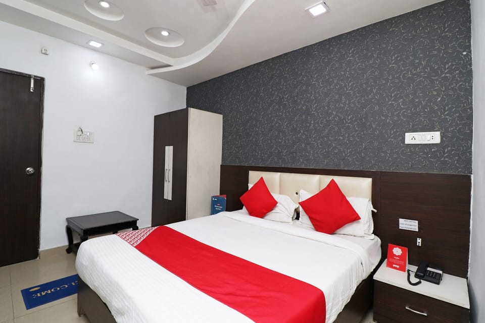 Double or Twin Room | Free WiFi, bed sheets