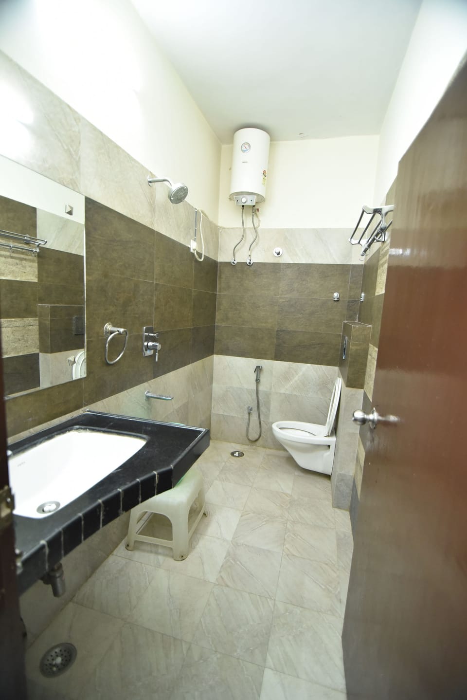 Shower, towels