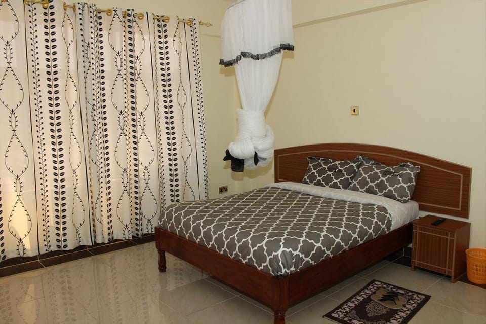 Premium bedding, desk, free WiFi, bed sheets