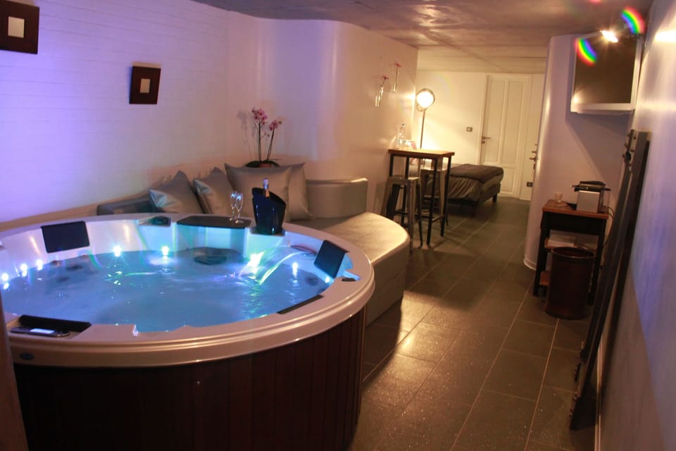 Luxury Double Room, Hot Tub (n°1) | Jetted tub