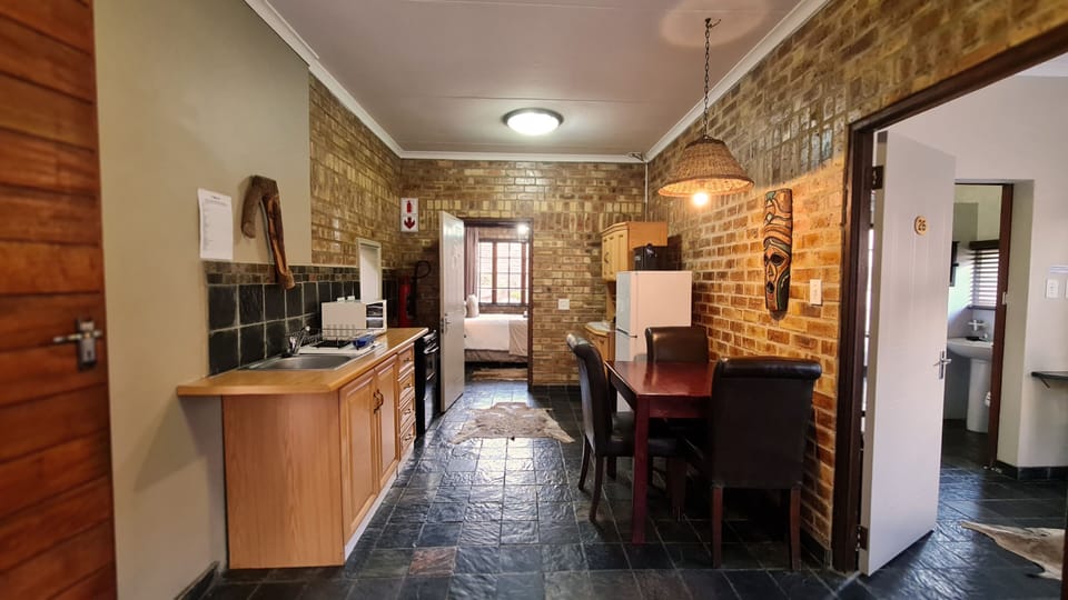 Standard Chalet, 2 Bedrooms, 2 Bathrooms, Garden Area | Private kitchen | Electric kettle