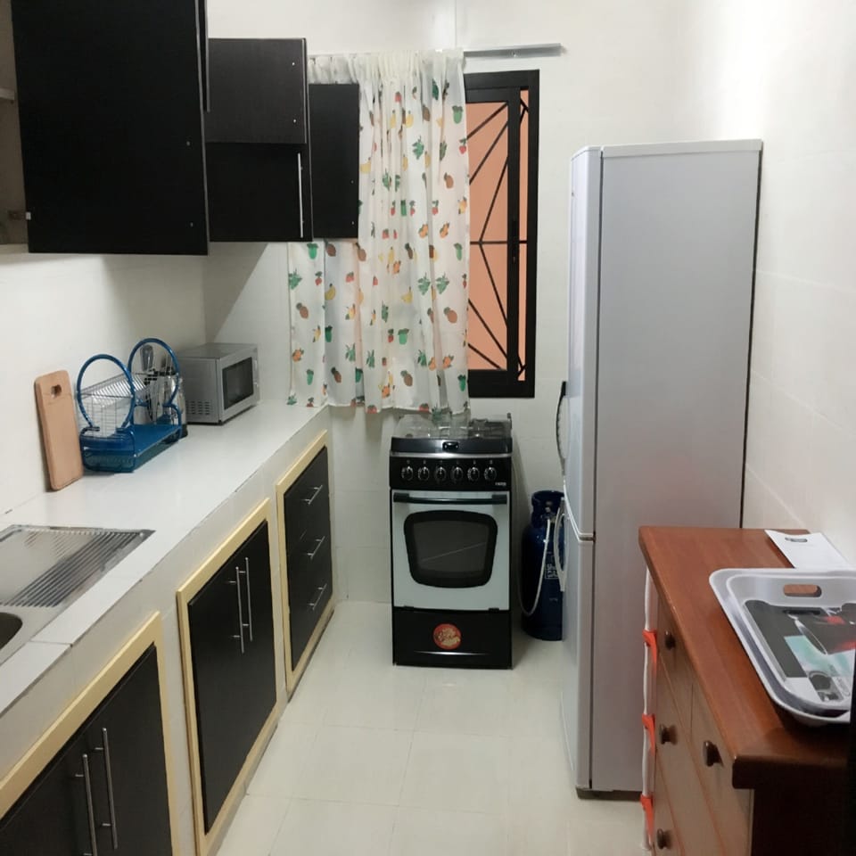 Comfort Apartment, 2 Bedrooms | Private kitchen | Fridge, microwave, oven, stovetop