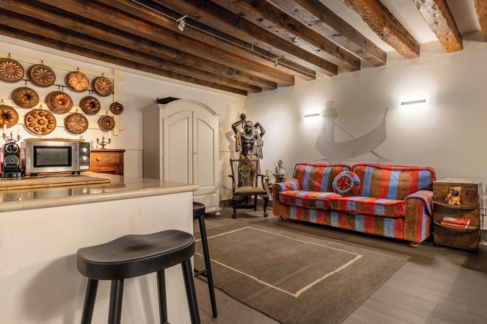 Apartment, 1 Bedroom | Living area