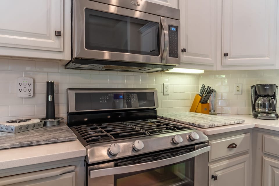 Updated Appliances To cook a great meal