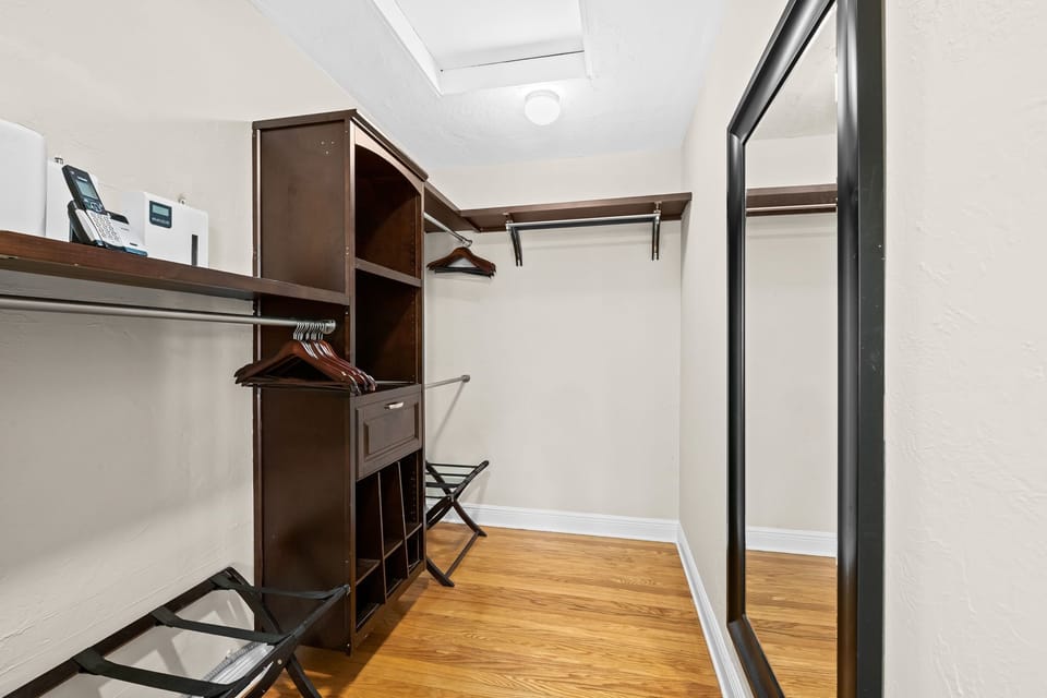 Upstairs master suite large walk in closet