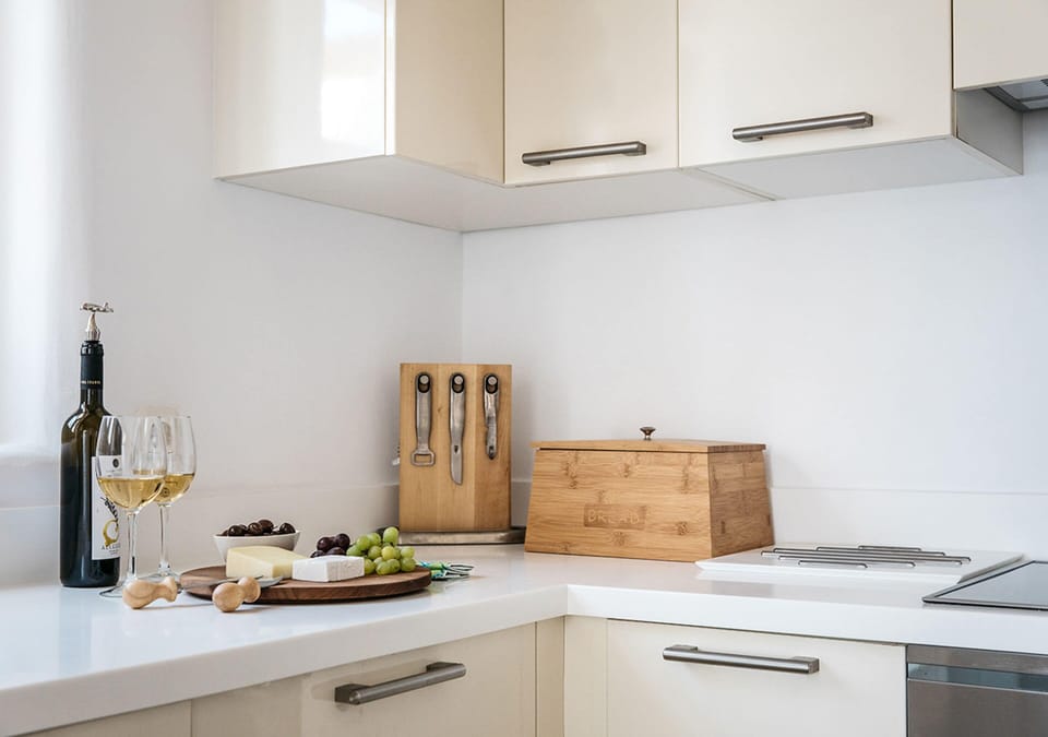 Luxury Villa | Private kitchen | Fridge, microwave, oven, stovetop