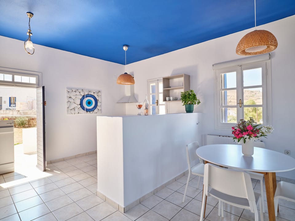 House, 2 Bedrooms | Living area
