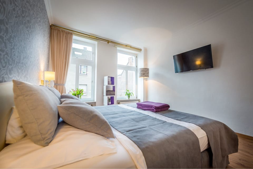 Single Room | Desk, free WiFi, bed sheets