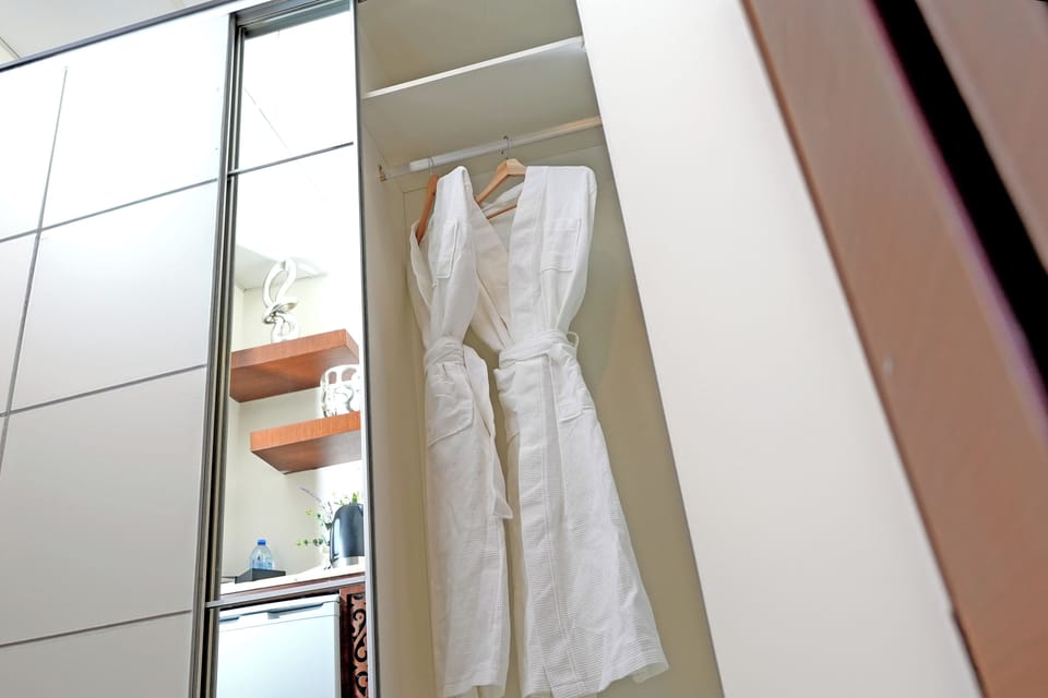 In-room safe, desk, soundproofing, iron/ironing board